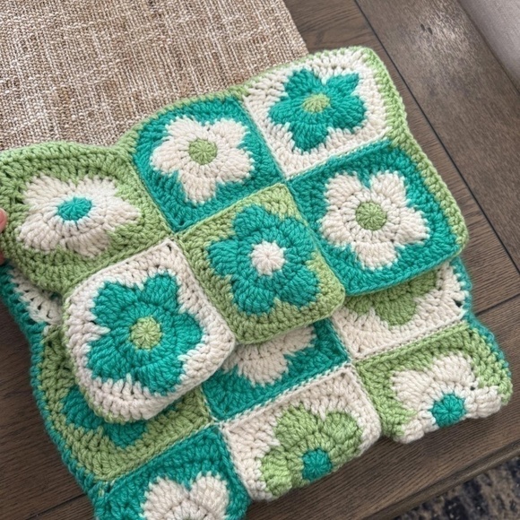 Flower Crochet Computer Laptop Sleeve Case - Picture 5 of 7